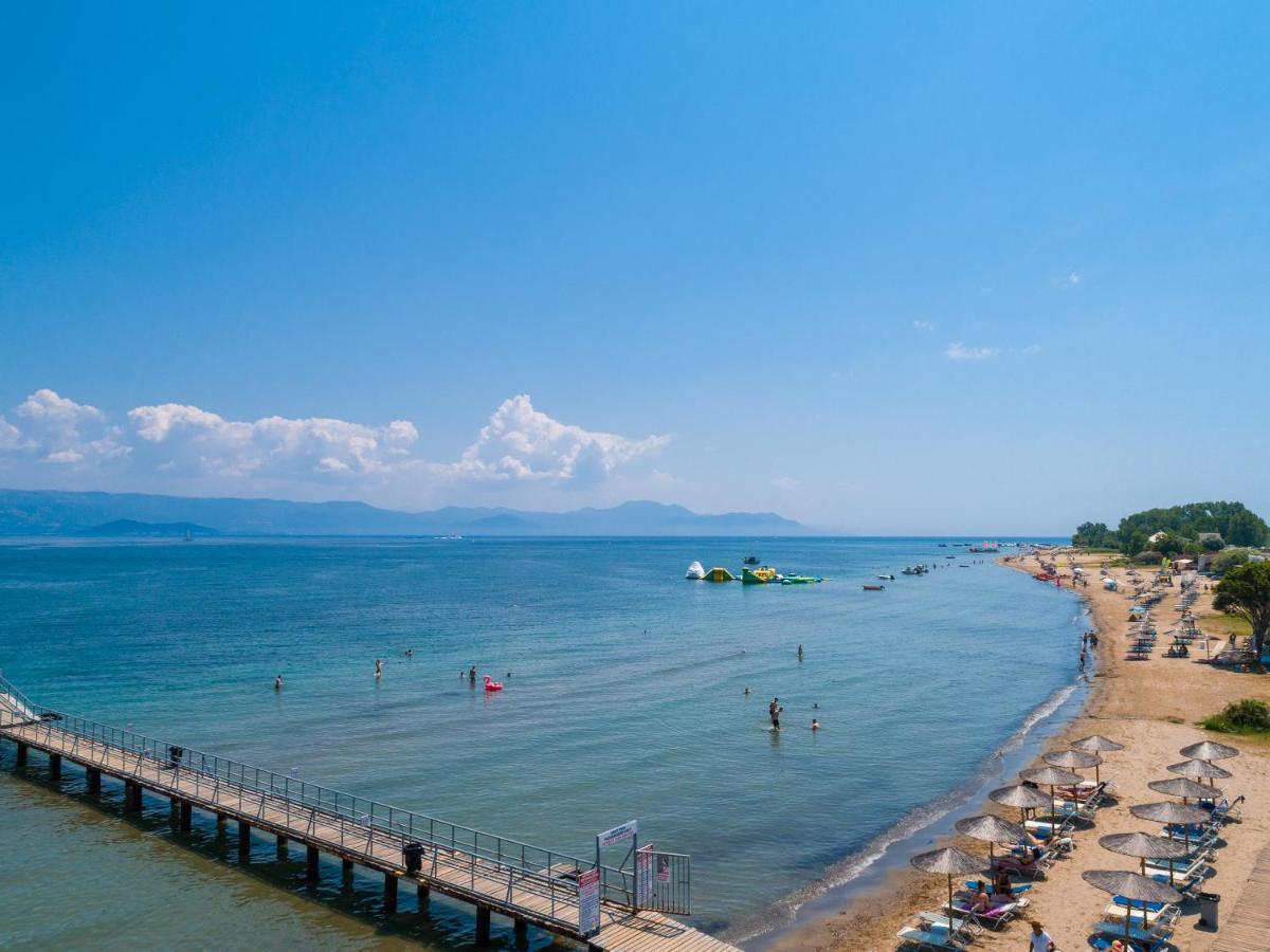 Paralia Studios Kavos Luaran gambar